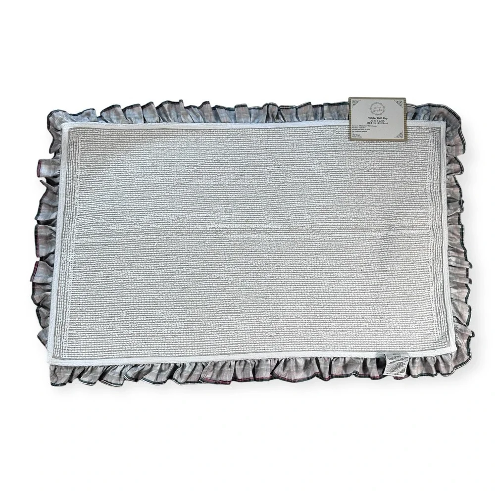 Warm Wishes Holiday Bath Rug White Plaid Ruffle‎ Trim 20x32 Cotton Christmas
